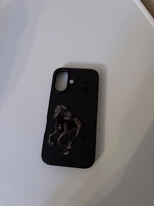 Айфон 16 чихол аттын суреті бар жаксы