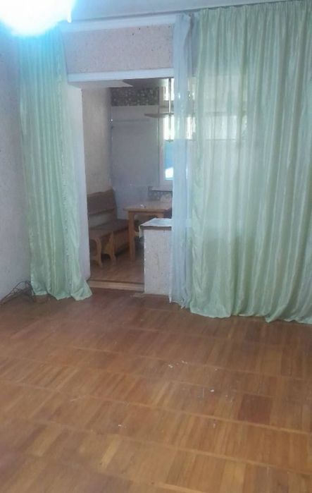 Квартира на Яшнабад-Рисовый базар 2/1/4 общ пл 60м/77 серия