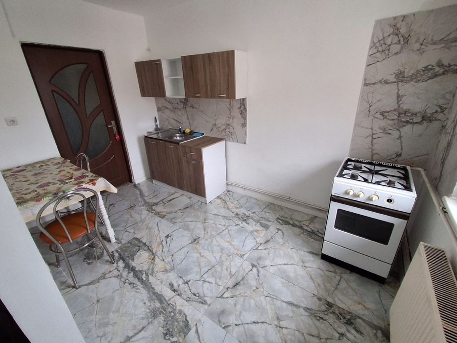 Inchiriez apartament 2 camere central Abatorului