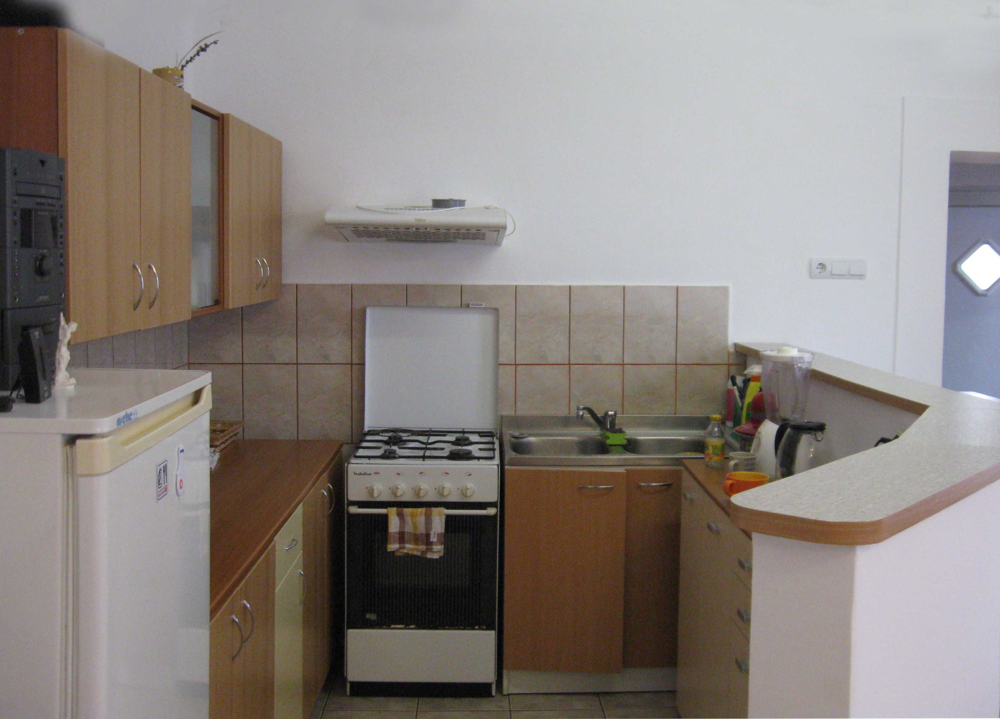 Vând casă zona Cantemir