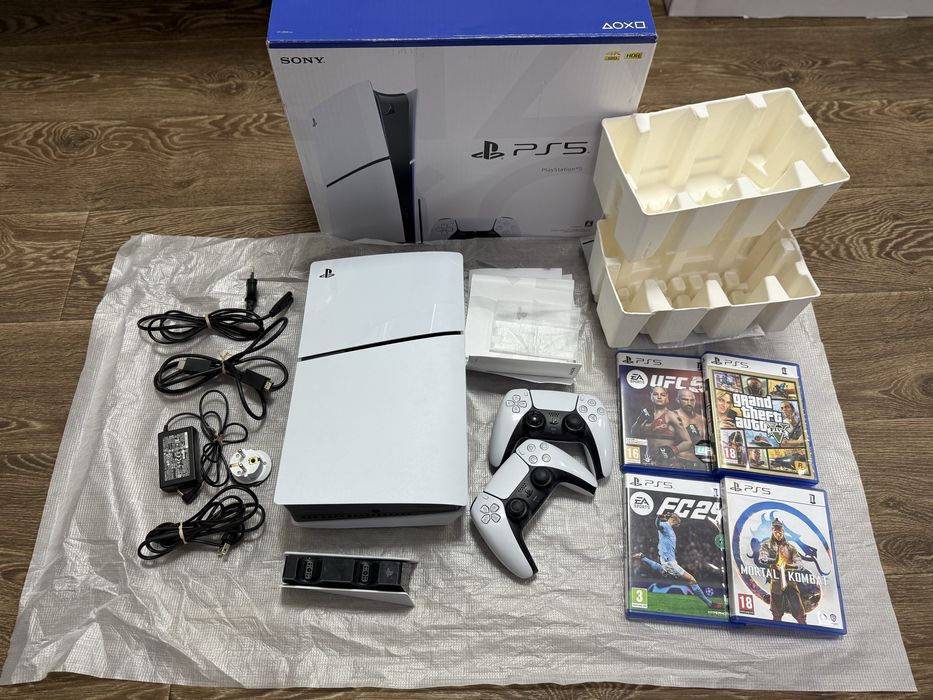 Sony PlayStation 5 Slim + геймпад + телевизор Haier 55 Smart