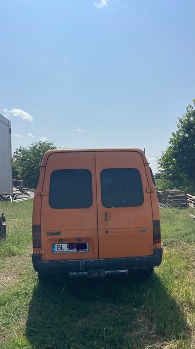Microbuz Ford Transit