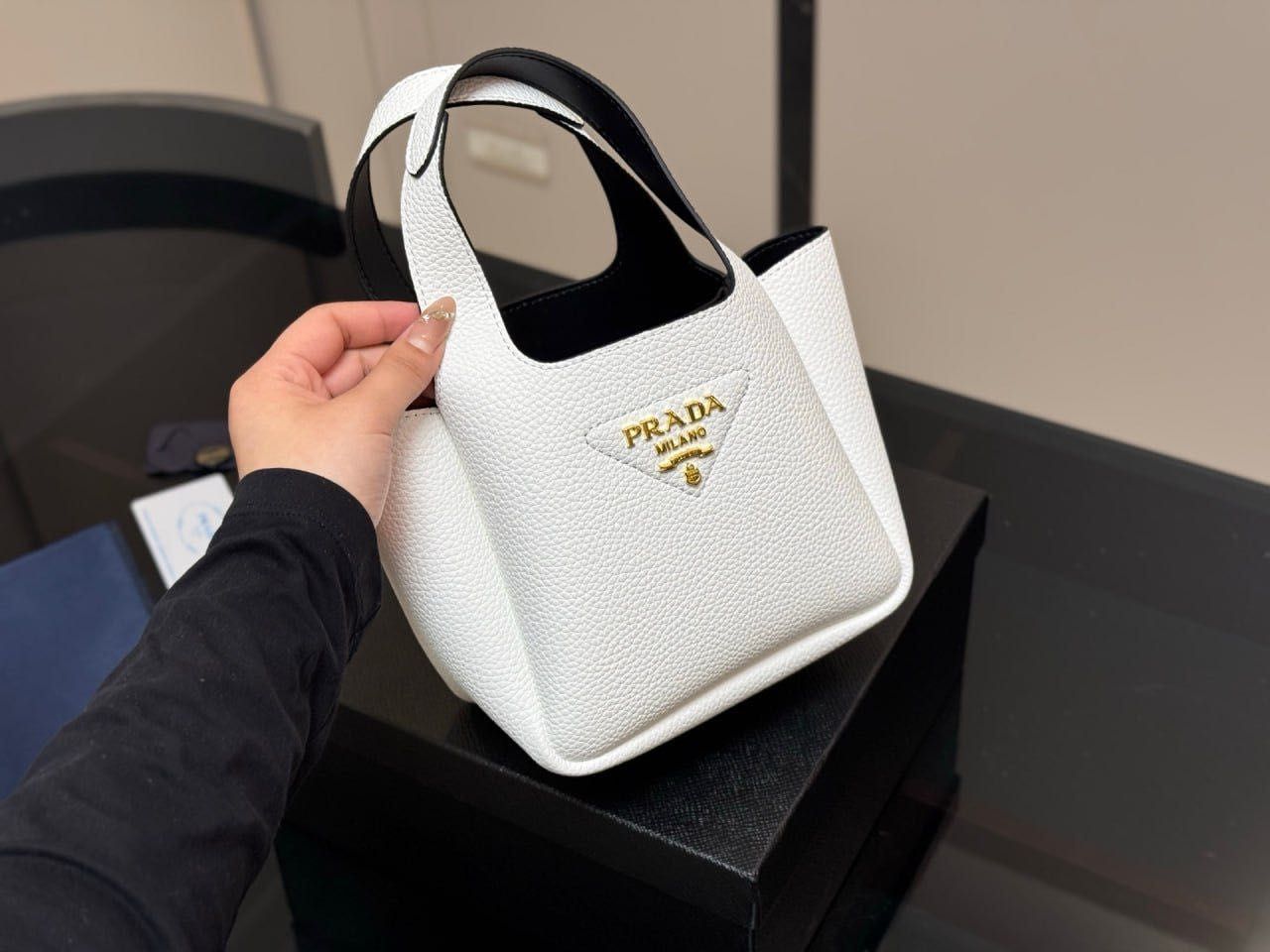 Prada Tote Bag, екокожа