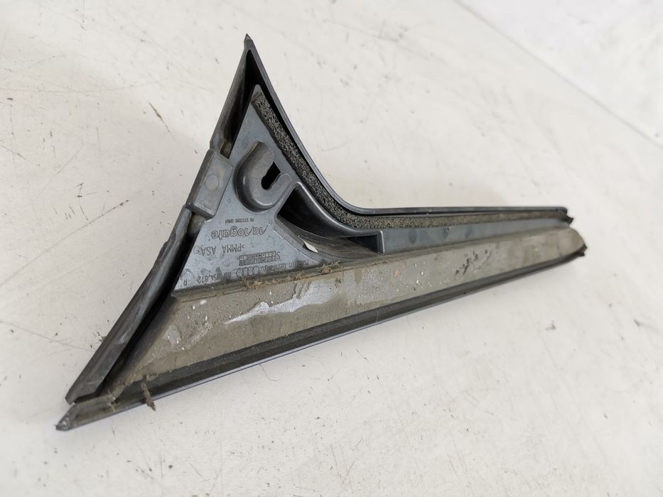 Орнамент Стълб Дясно Багажник Ауди Q3 2 / Audi Q3 2 Оригинален, в добр