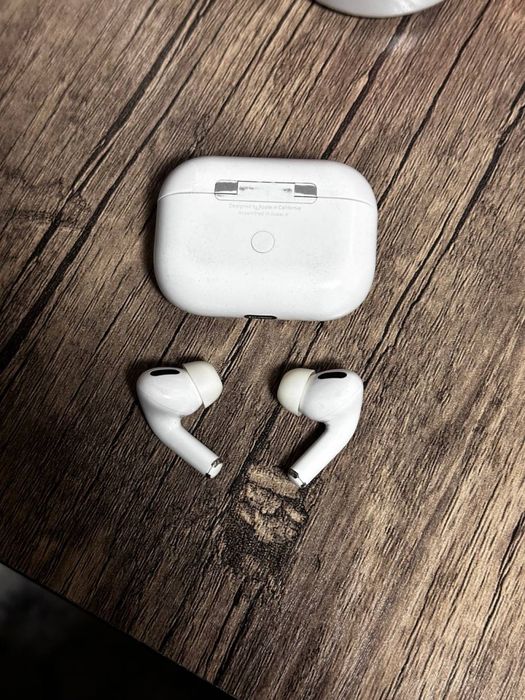 Airpods Pro 1 поколения