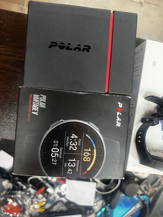 часовник Polar Vantage v нов