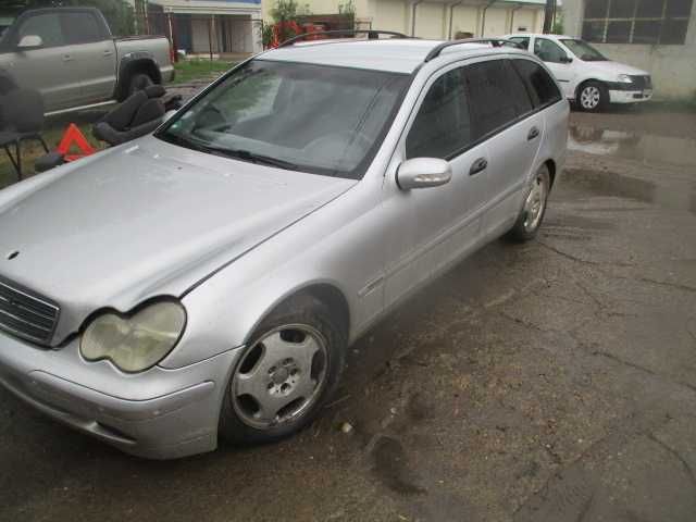Piese Mercedes C220 W203 an 2004 motor 2,2 diesel CDI break combi