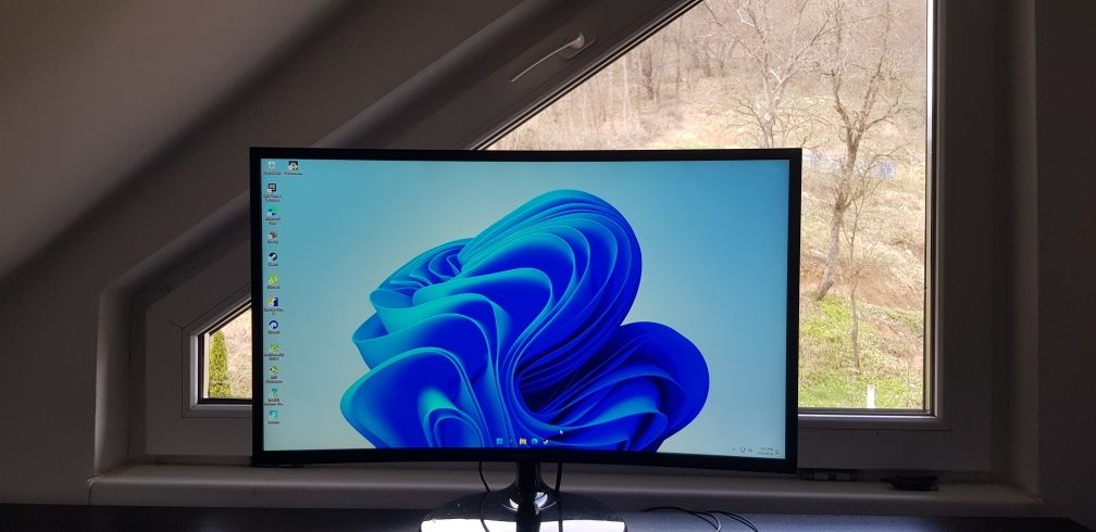 Vand monitor Samsung Curved 27inch full hd