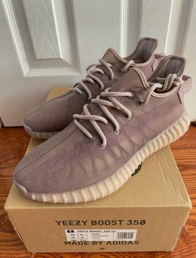 Оригинални маратонки *ADIDAS YEEZY BOOST 350V2 *EU42 2/3,43 1/3,44 2/3