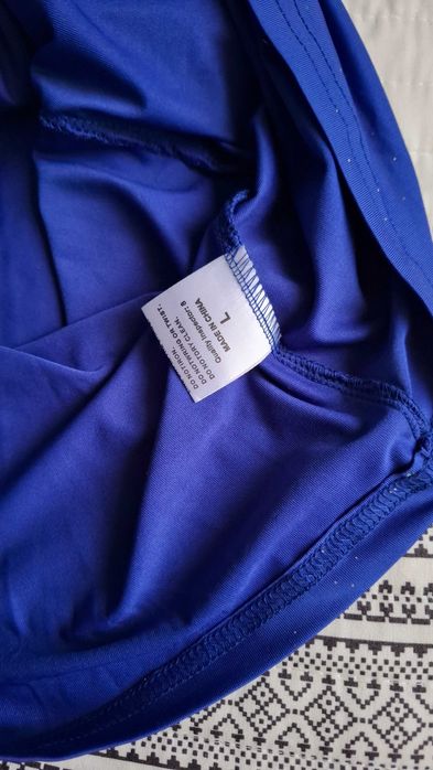 Коктейлна рокля за парти