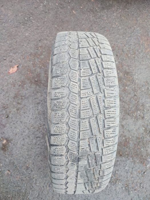 Продам шины на 15