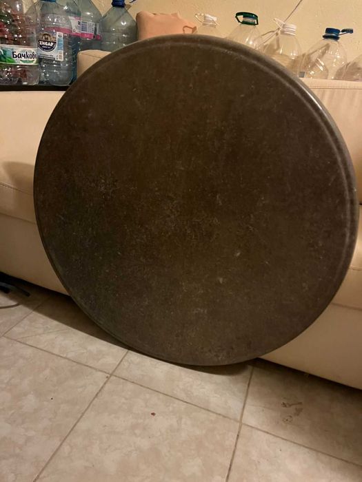 маси верзалитни с метални крака