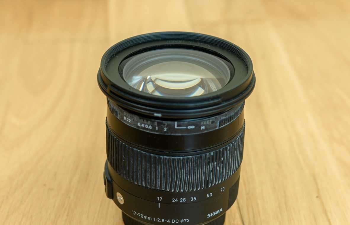 Sigma 17-70mm f2.8-4 C OS pentru Nikon F mount