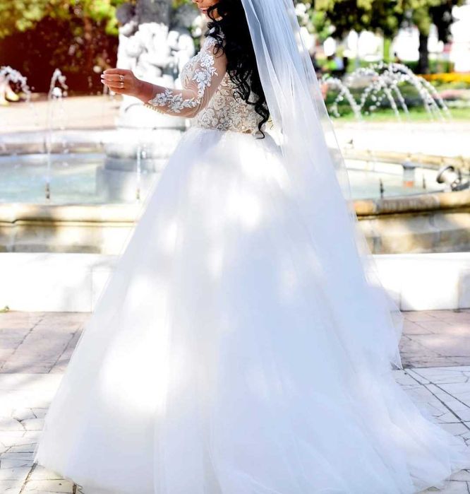 Vand Rochie de Mireasa