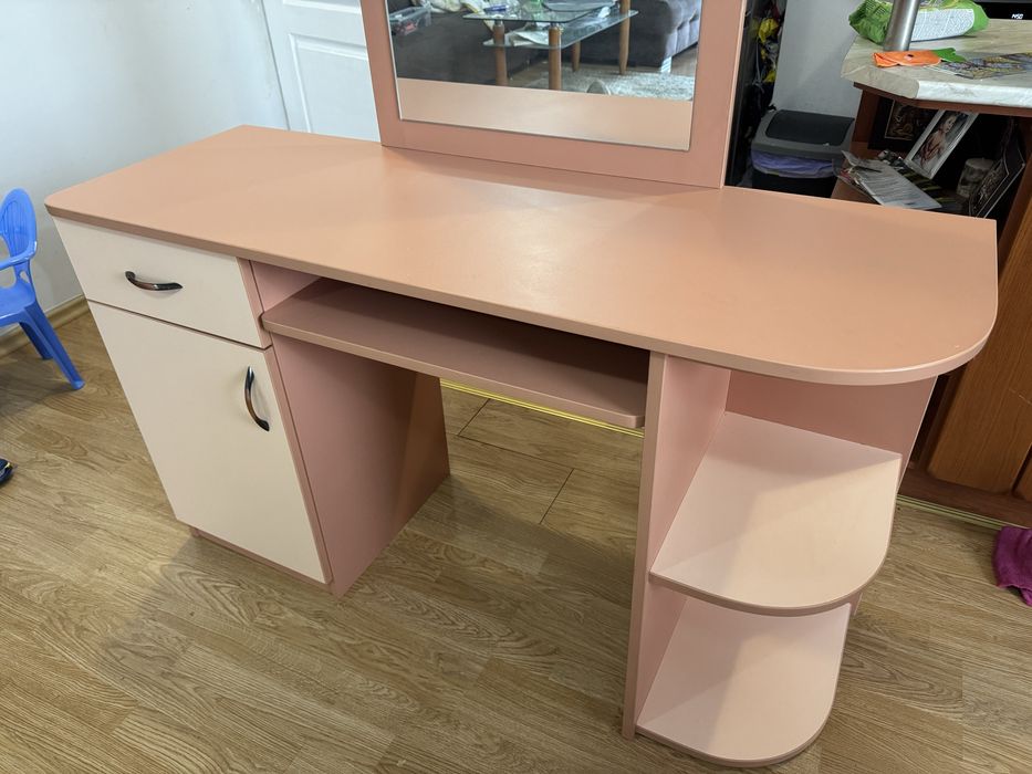 Голяма тоалетка топ