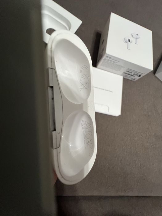 Cutie - Casti Apple AirPods Pro 2 Lightning - Functionala complet