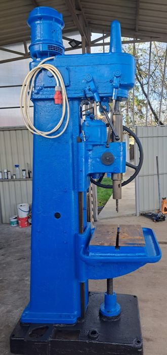 Vând mașină de gaurit industriala