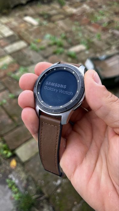 Samsung Galaxy Watch (Series 1) SM-R800 Перфектно работещ