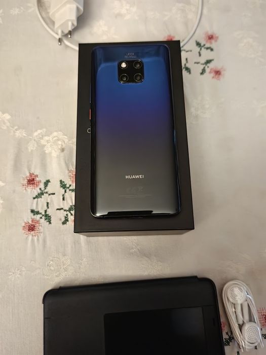 Продавам Huawei mate 20 pro