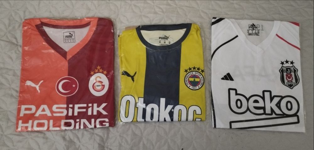 Светещи пана Фенербахче и Бешикташ