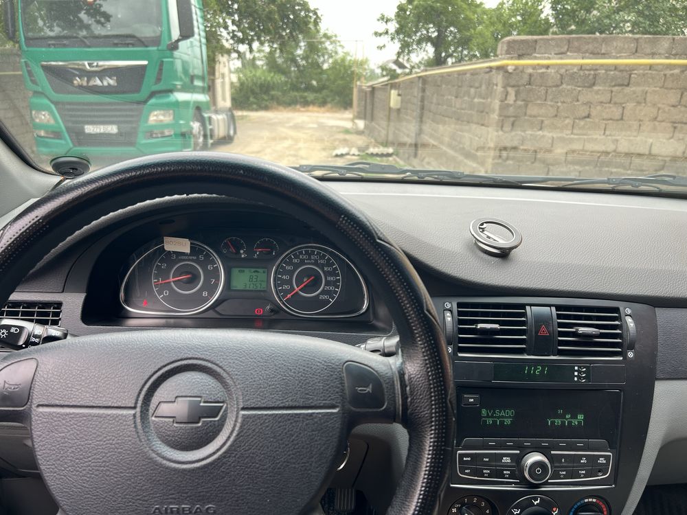 Gentra sotiladi . 2022-yil 32000 km yurgan