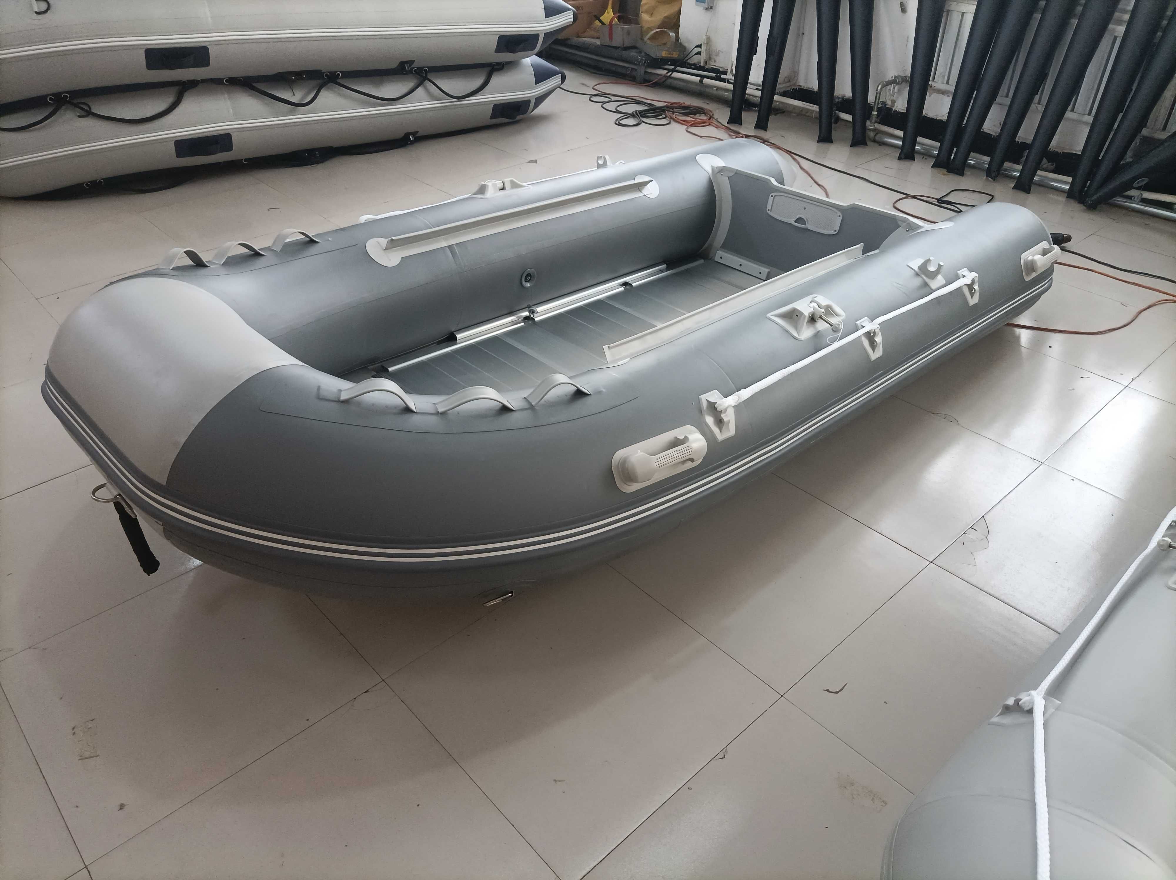 Barca Gonflabila AD 420cm Visoli cu podina din aluminiu si chila V
