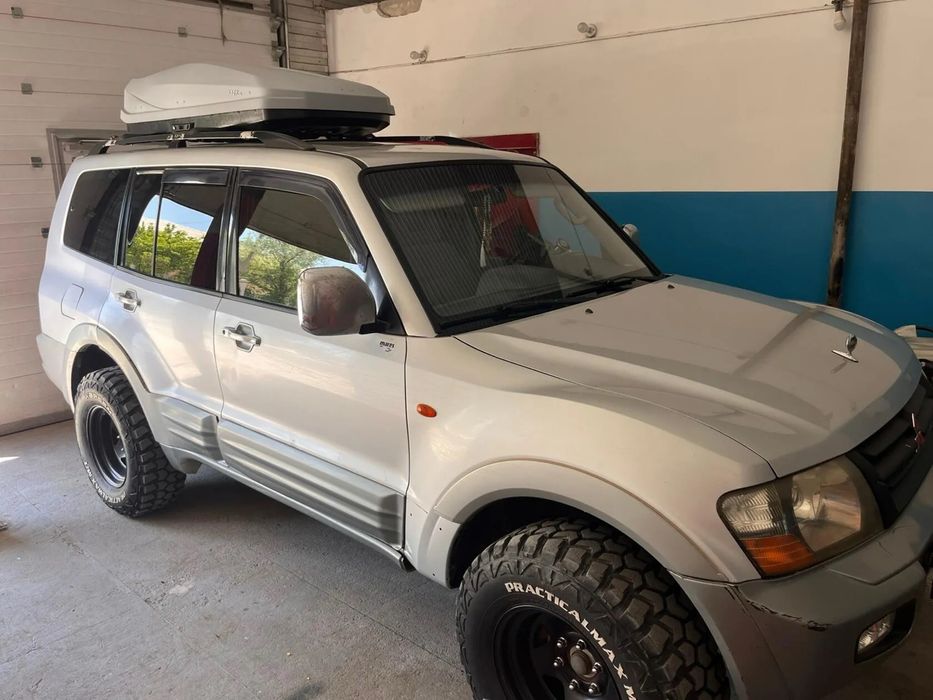 Ремкомлект порогов. На Паджеро 3