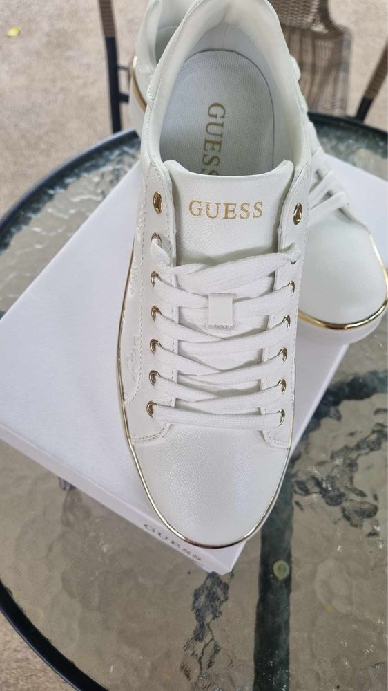 Дамски кецове GUESS