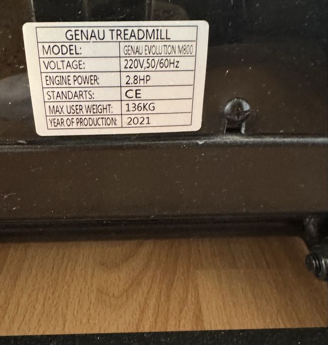 Беговая дорожка Genau Evolution M800