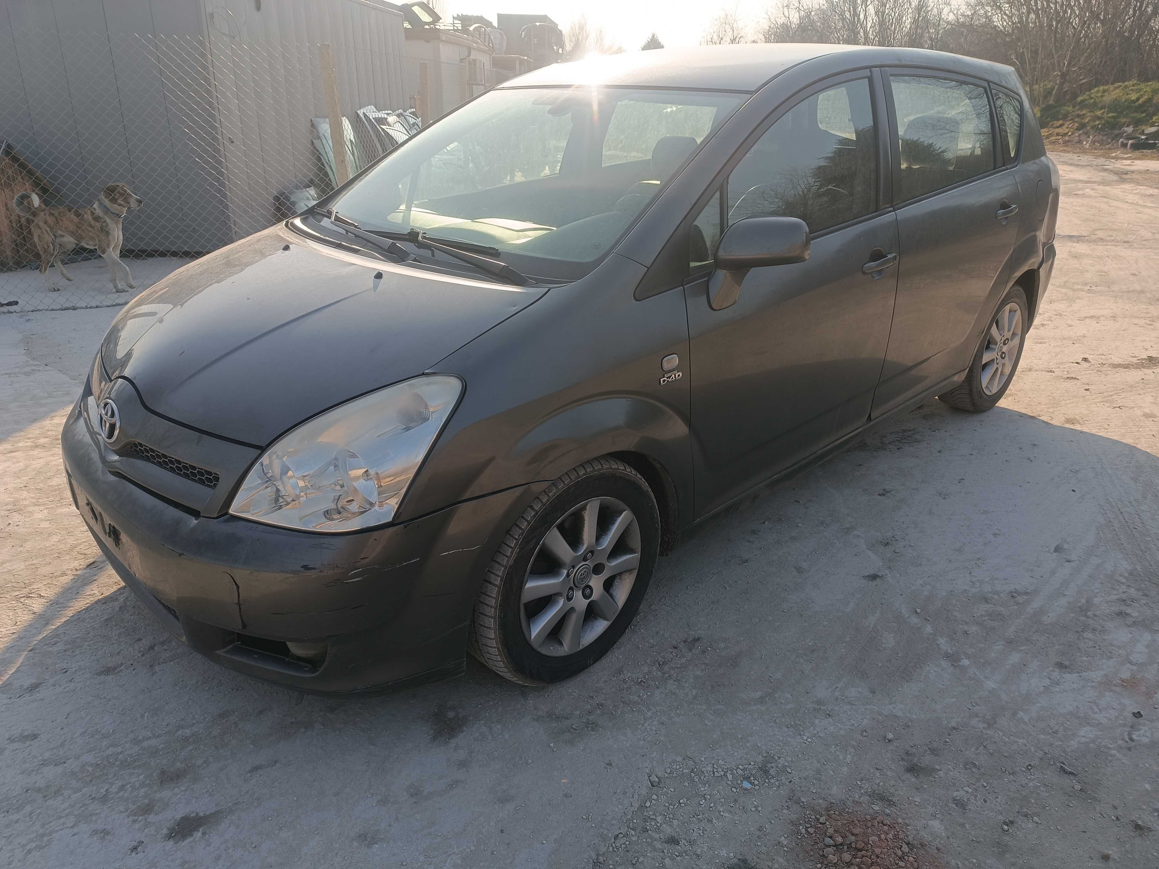 Тойота Корола Версо / Toyota Corola Verso 2005г. - на части