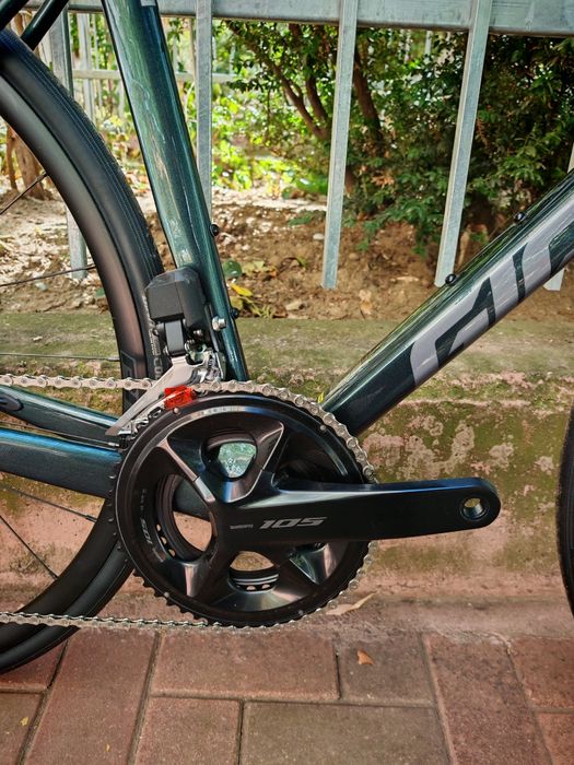 Bicicleta cursiera carbon Giant TCR ADVANCED 105 DI2 12V size M noua