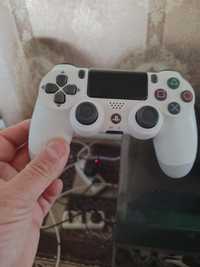 PS4 joystik ideal tiniq holati arzon qilib beraman