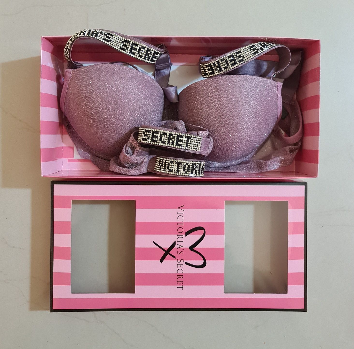 Set lenjerie intima Victoria'S Secret