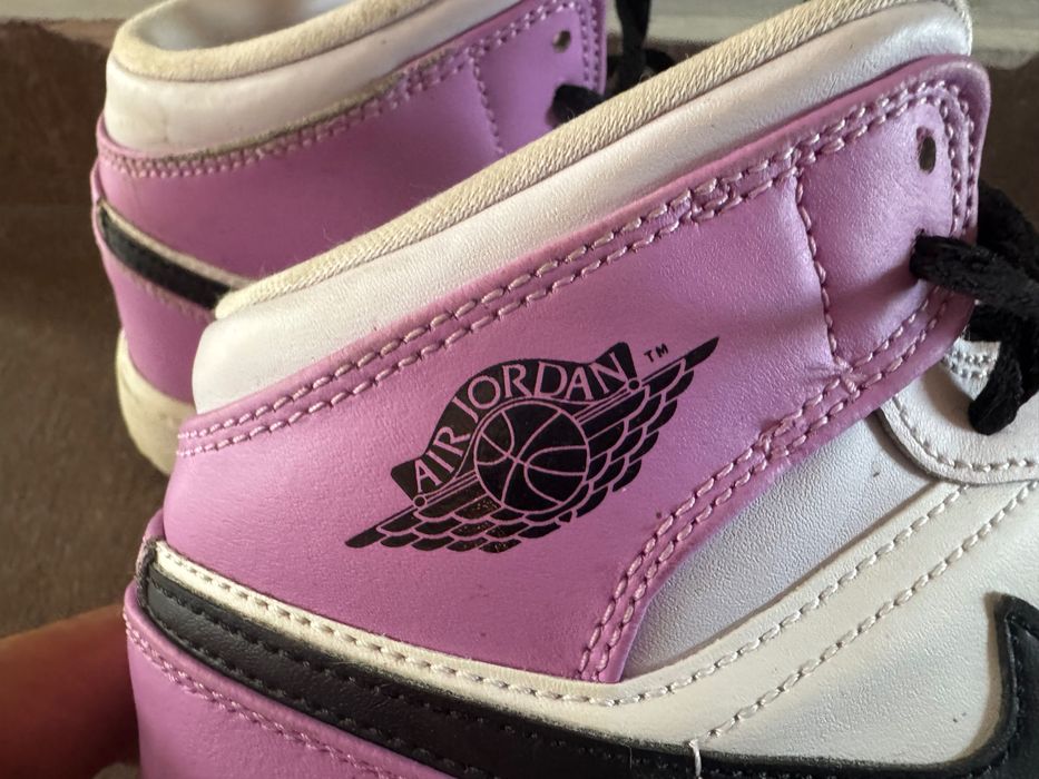 Продавам кецове Air Jordan номер 37.5