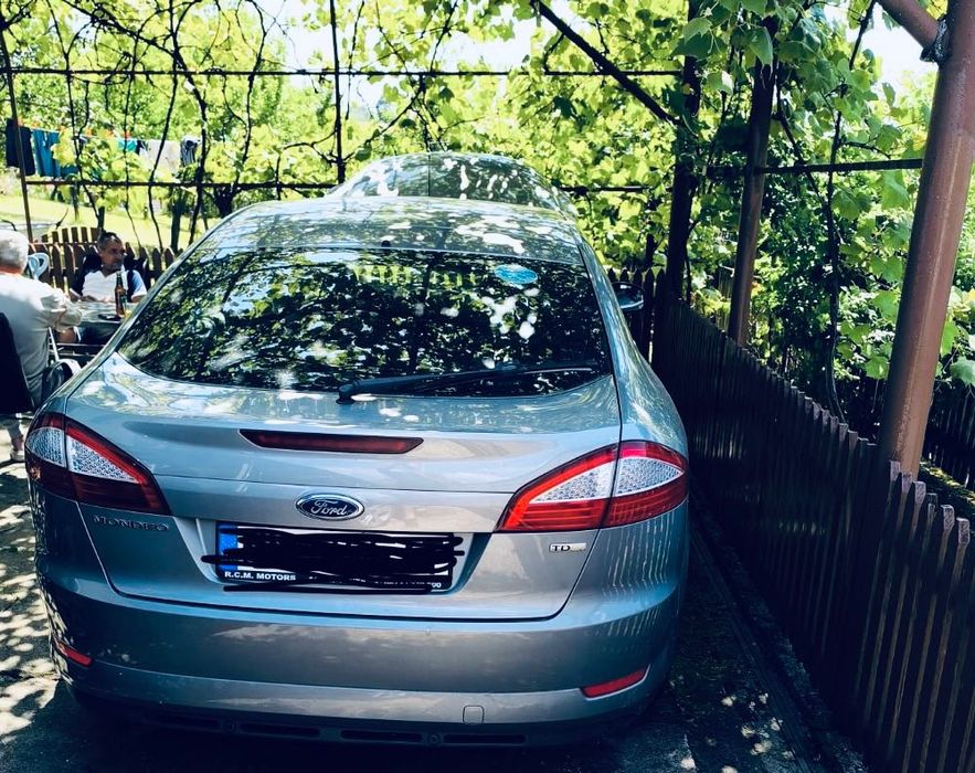 Ford mondeo ghia