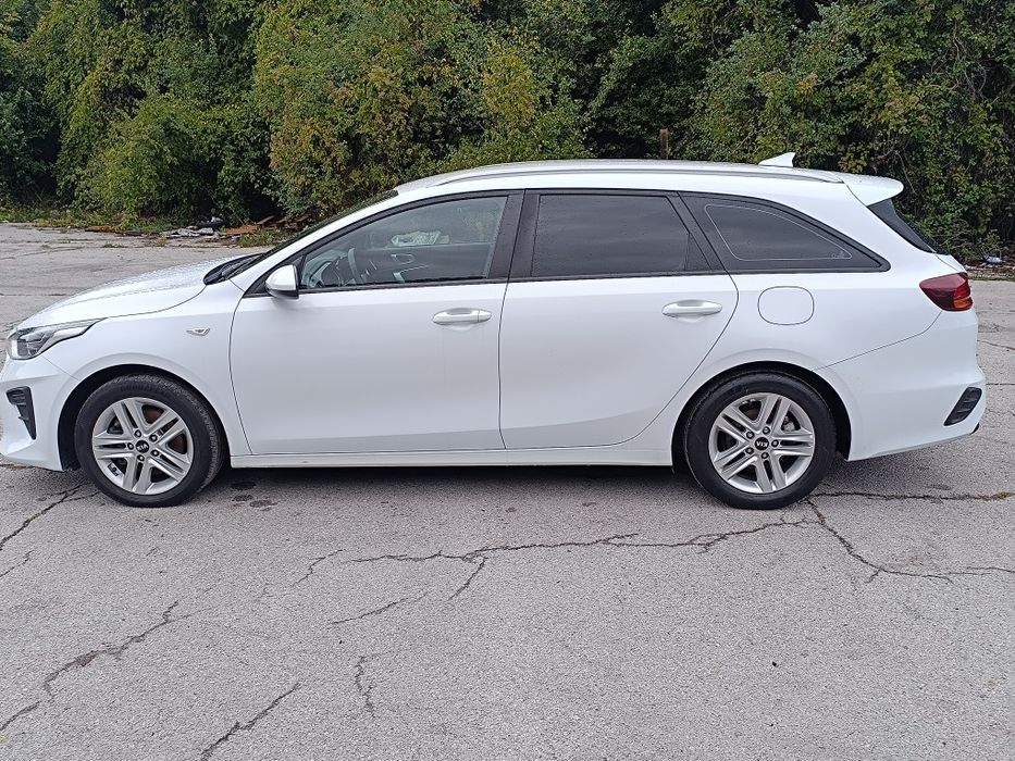 Kia Ceed 1.6 Crdi 2021 г