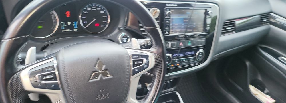 Plugin PHEV Mitsubishi Outlander 2016