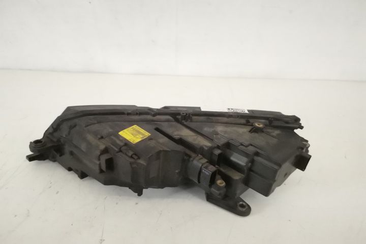 Фар Дясно Оригинален Лед Повреден Шкода Октавия 3 / Skoda Octavia 3 [О