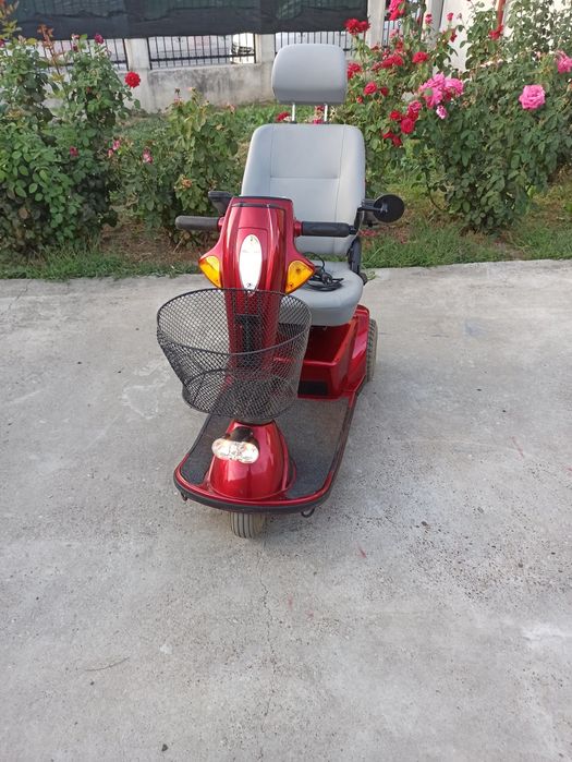 Scuter electric pentru persoane  vârstnice s au cu dizabilități