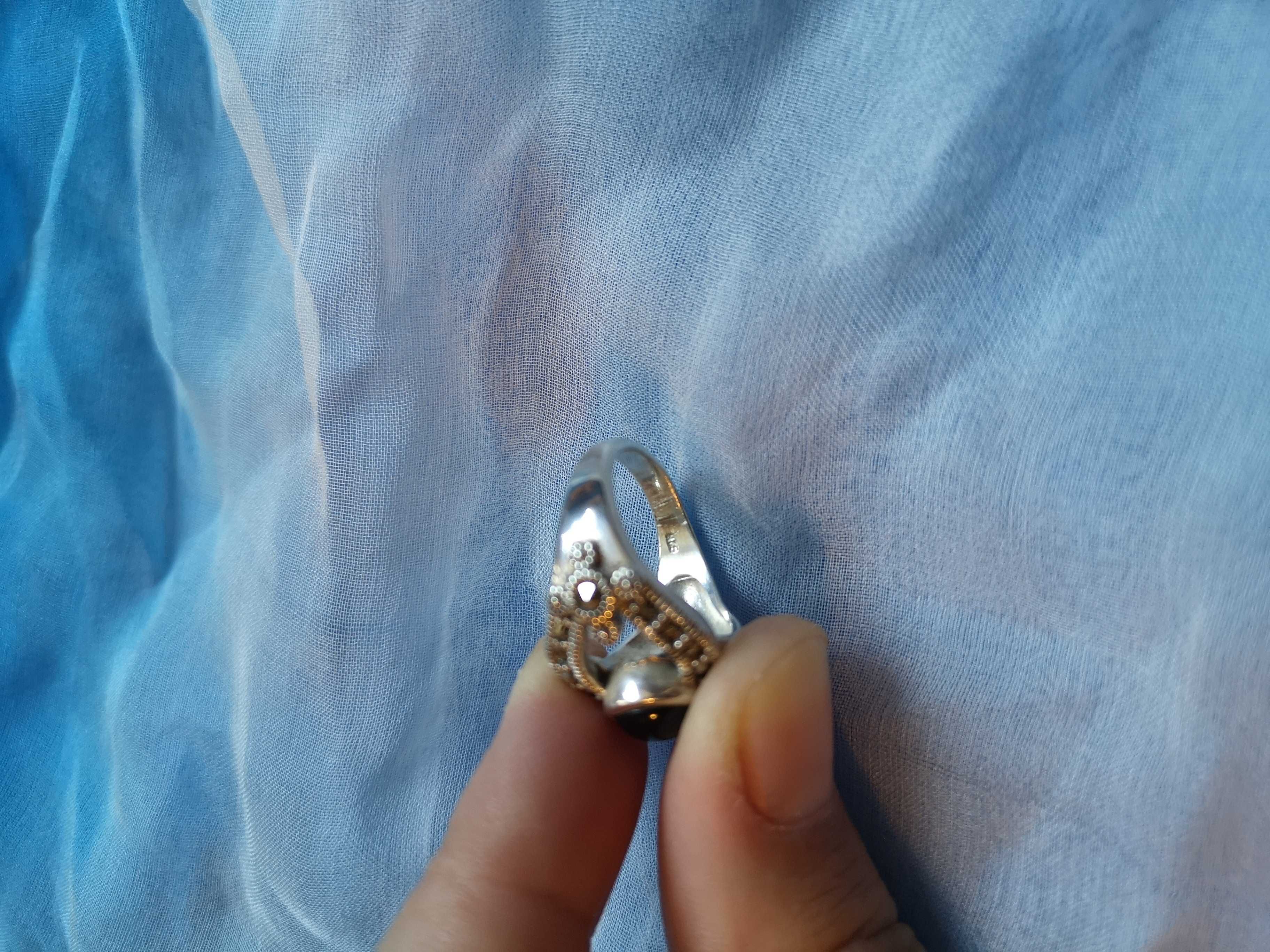 Inel argint cu piatra onix si marcasite