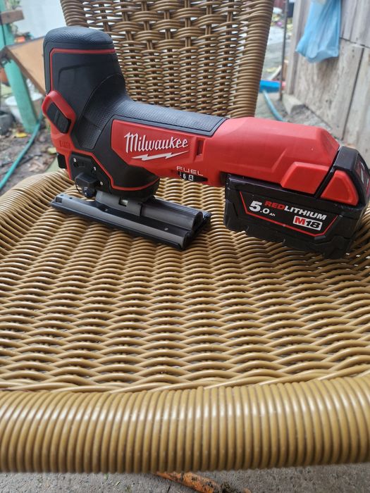 Pendular Milwauke M18 FBJS