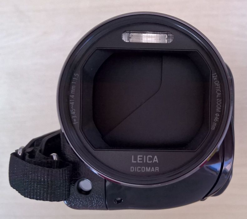 Vand camera video Panasonic HDC-SD600 – Full HD – NOUA