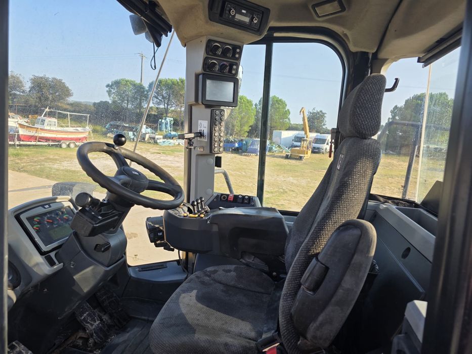 Incărcator frontal Caterpillar 950M