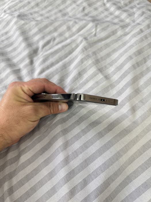 Iphone 13 pro  в идеальном состояний