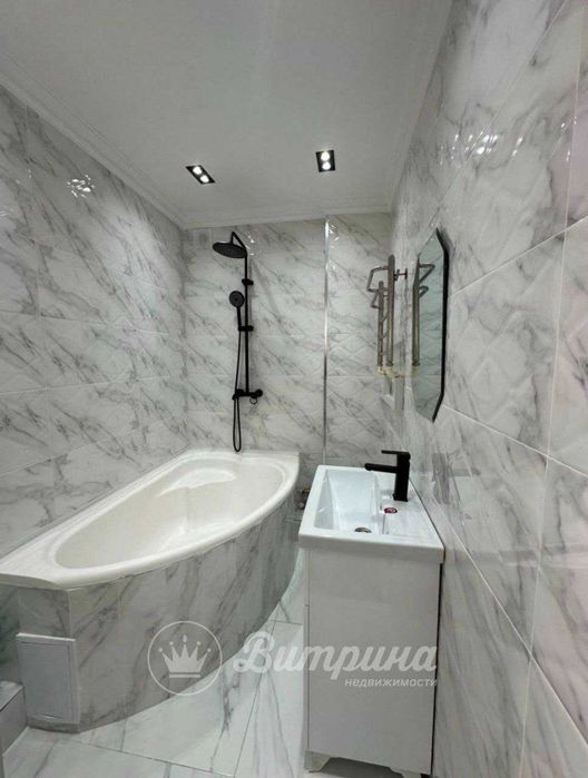 Срочно ролдается 3х комнатная квартира на Паркентском