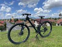 Bicicleta cube reaction pro