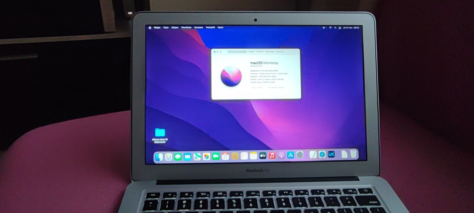 Macbook Air 13 an 2015 impecabil