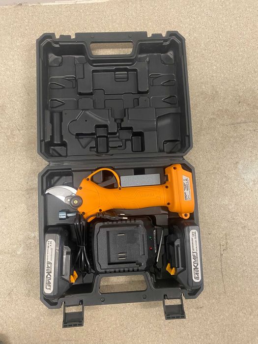 Кастрачка 18V4Ah 150mm(6")SDS /	Ножица лозарска акум.безчет. 18V 2x2Ah