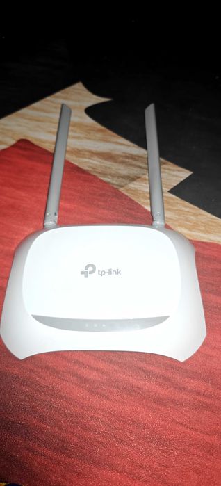 Продам роутер TP-link 840n