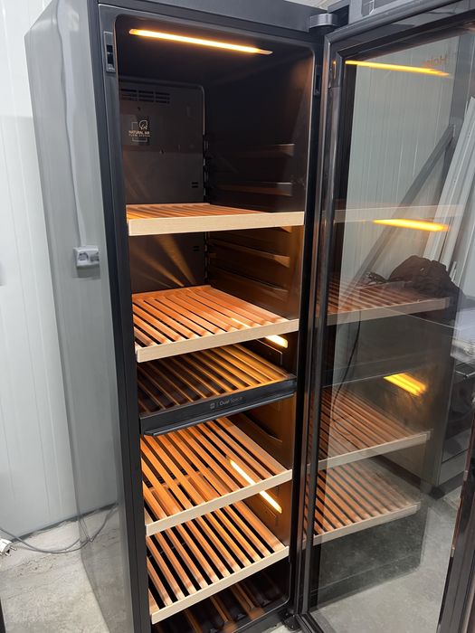 Охладител за вино Haier HWS236GDEH1